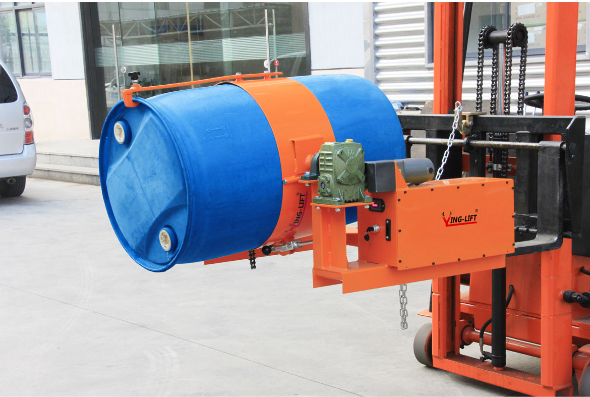 叉車油桶倒料機具