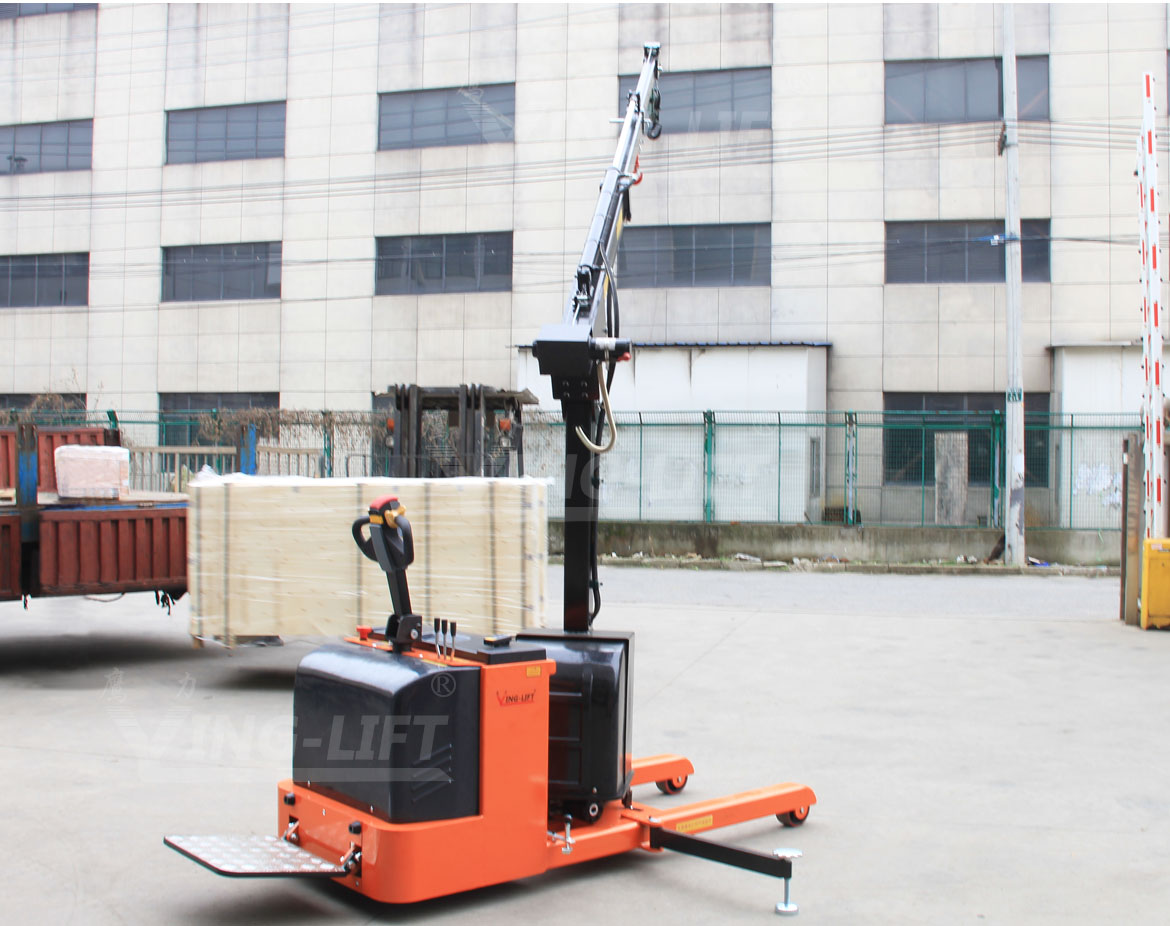 全電動旋轉(zhuǎn)小吊機(jī)