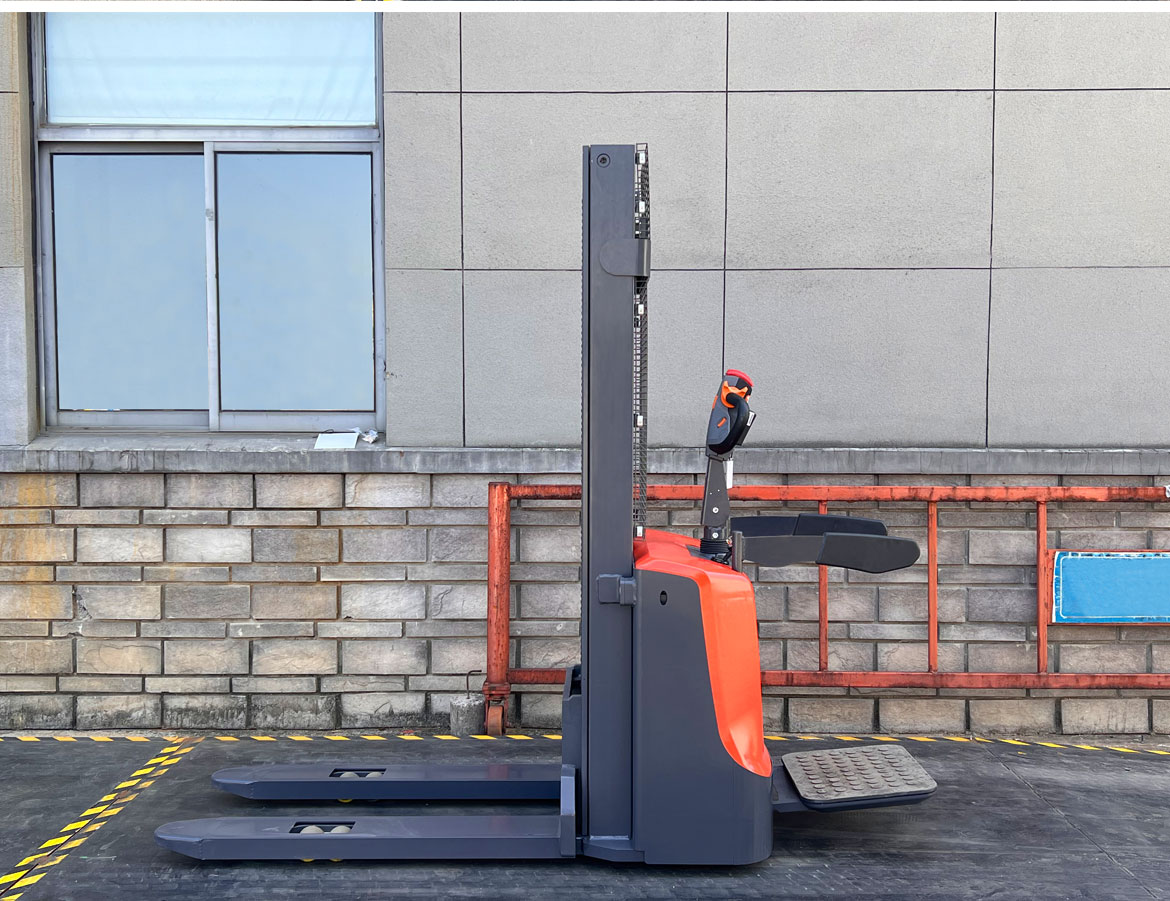 CDD20托盤(pán)堆垛車(chē)